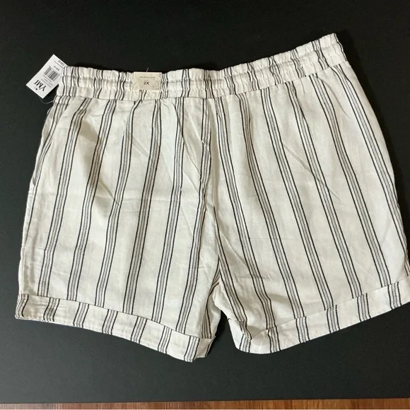YMI Women's Light Cream Striped Shorts Pockets Linen Blend Plus Size 2X - Picture 3 of 8